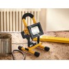 Мощен Акумулаторен LED Прожектор POWERFIX 900LM